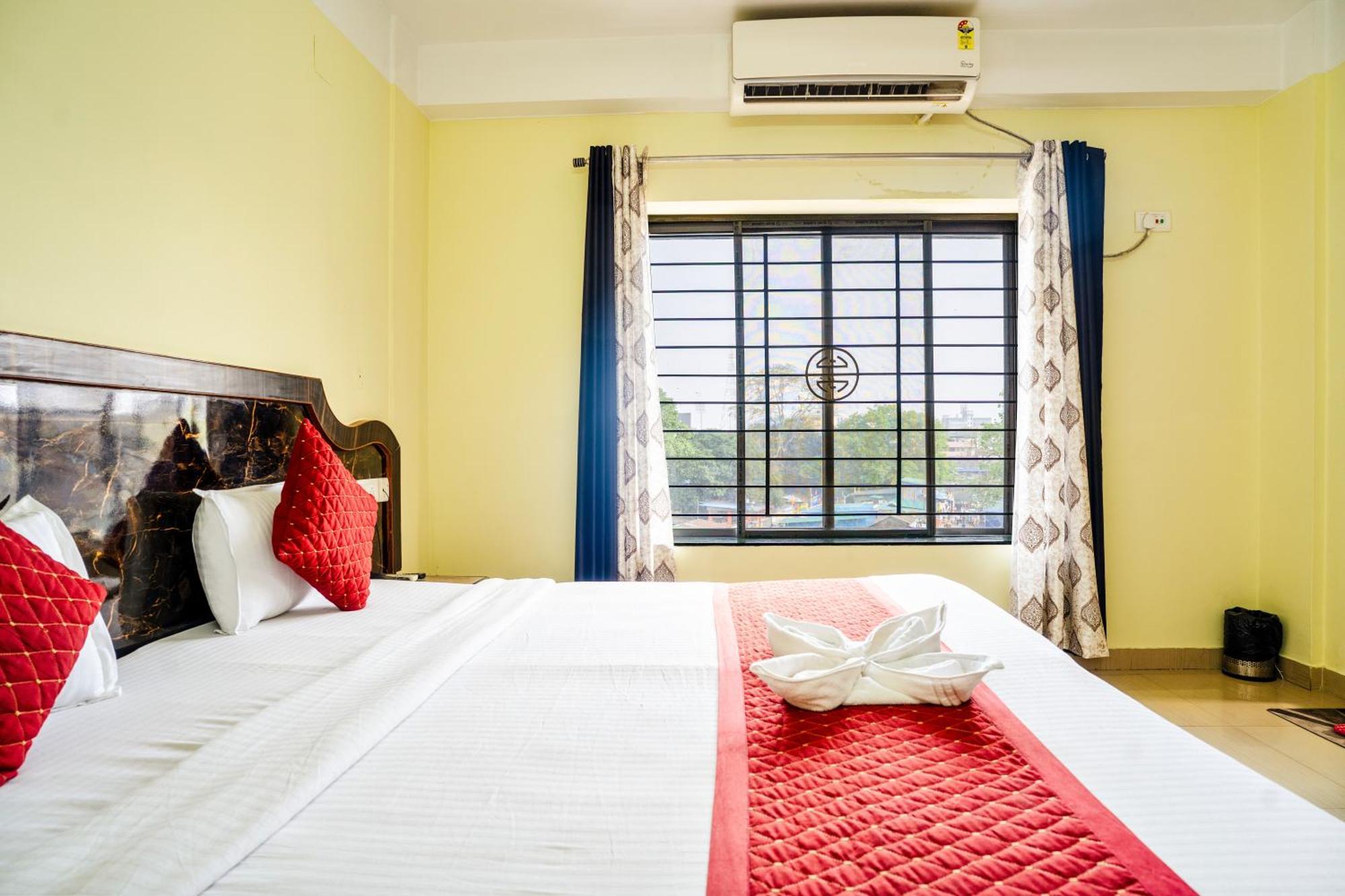 Hotel Niladrii Galaxy Siliguri Exterior photo