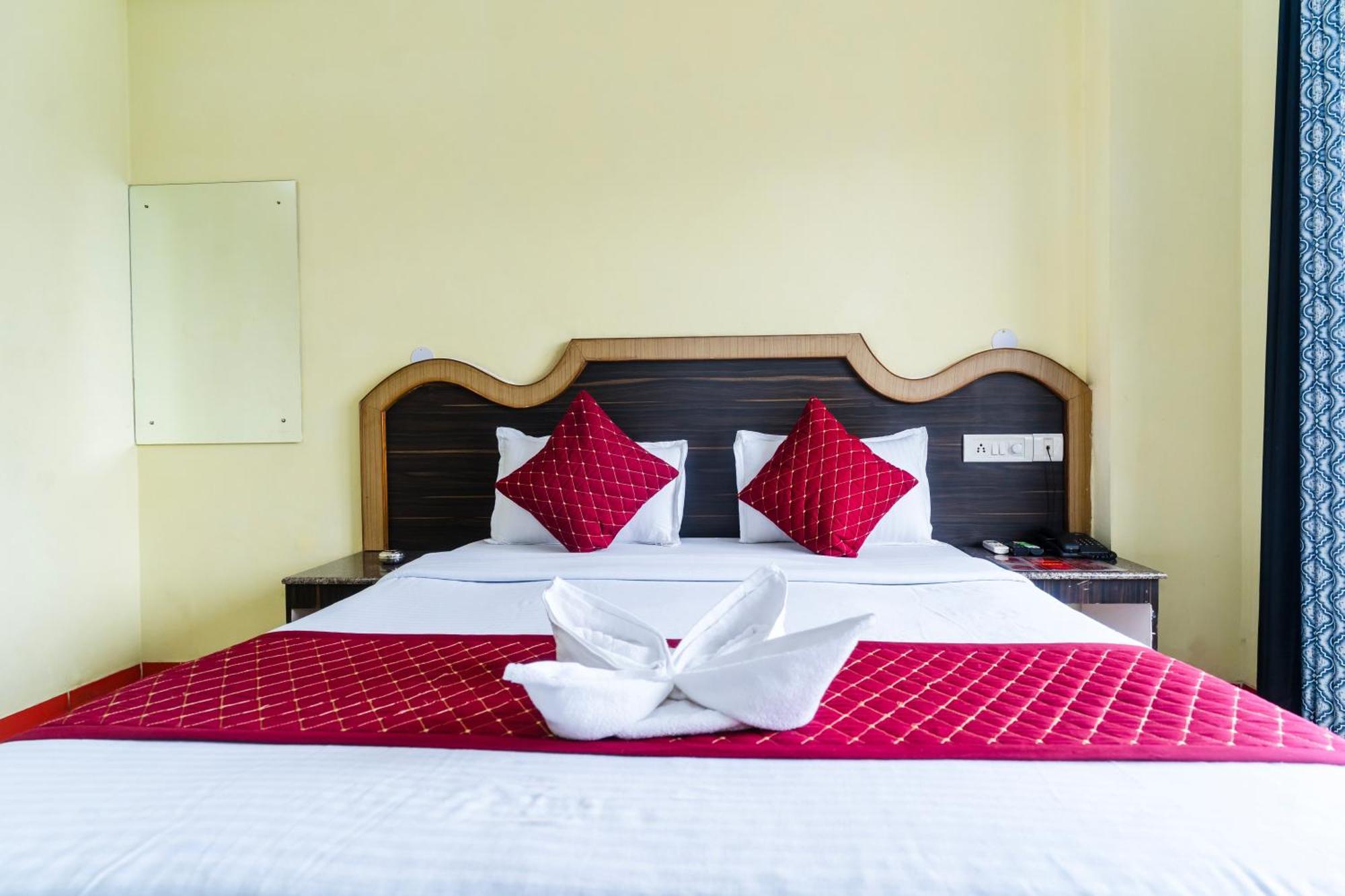 Hotel Niladrii Galaxy Siliguri Exterior photo