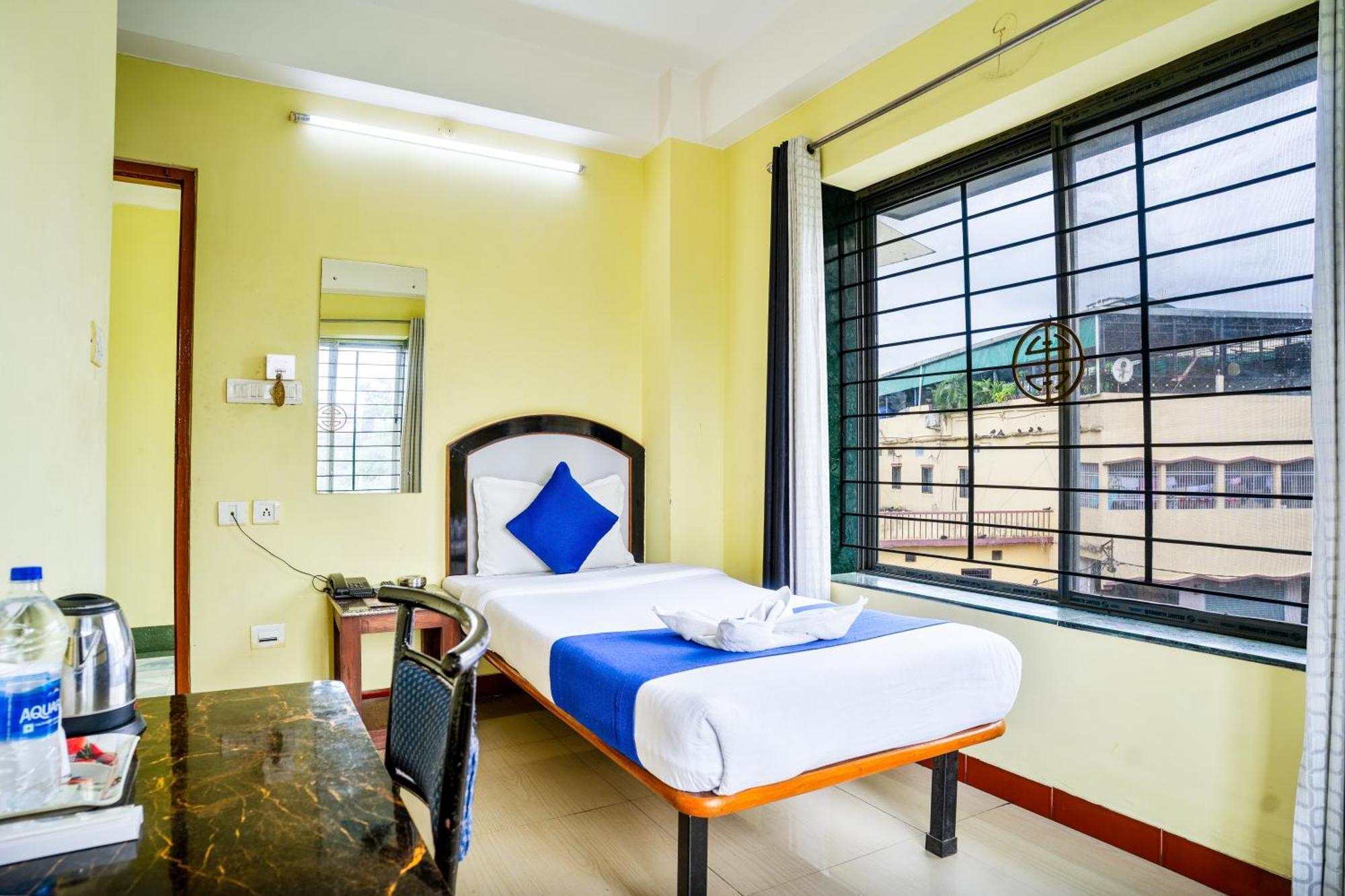 Hotel Niladrii Galaxy Siliguri Exterior photo