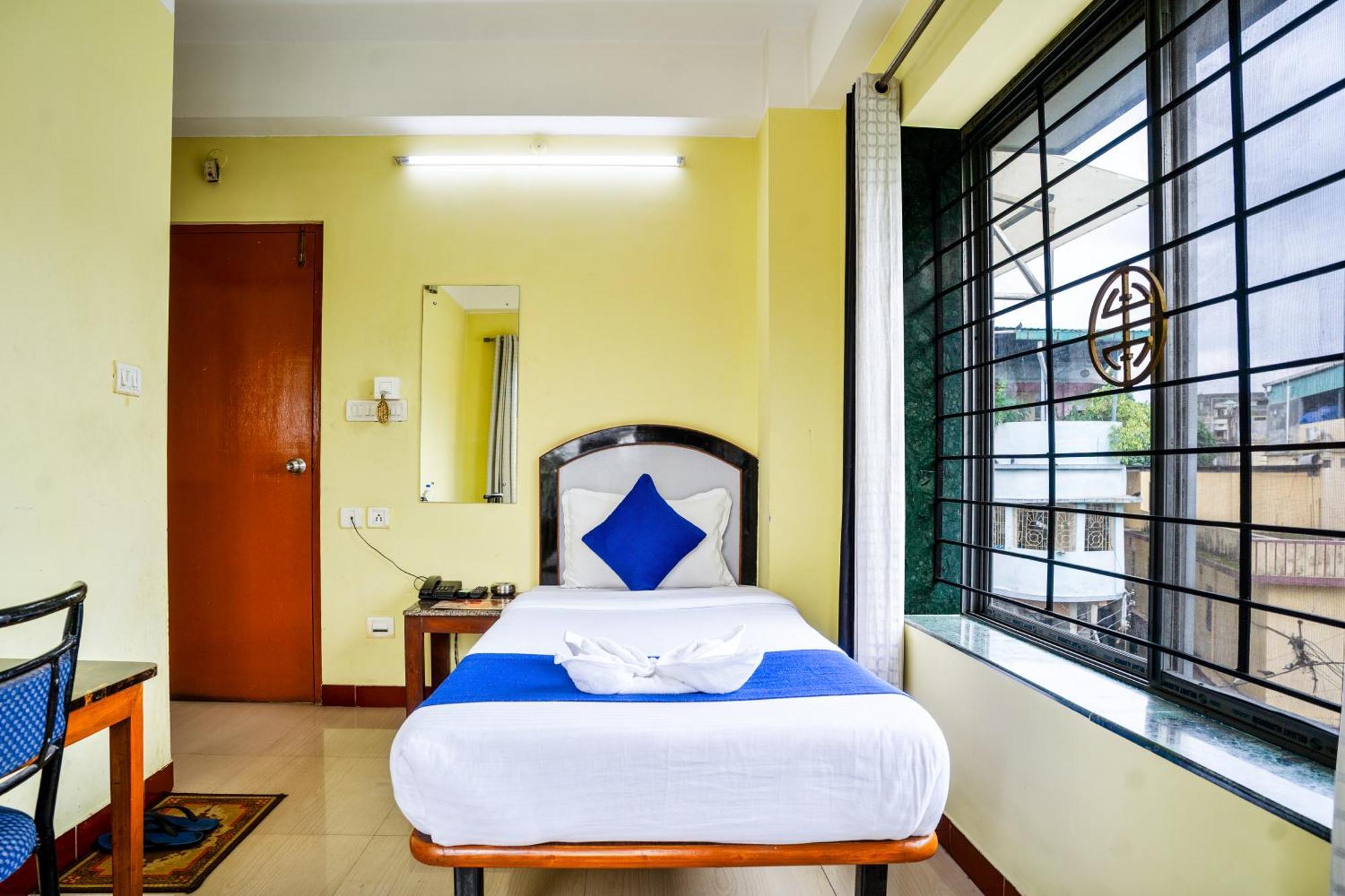 Hotel Niladrii Galaxy Siliguri Exterior photo